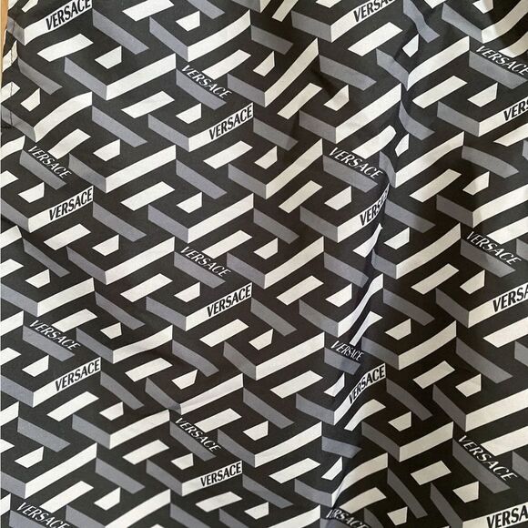 Versace  Logo Print Drawstring Swim Trunks size 4/ Large - Picture 7 of 15